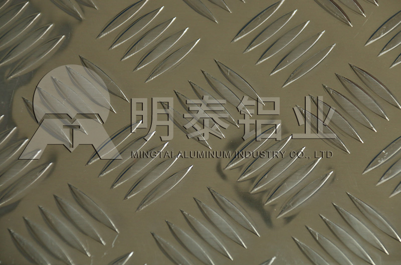 大五條筋花紋手机看片在线免费性能優良